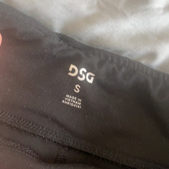 Black tennis skirt - Picture 2 of 2